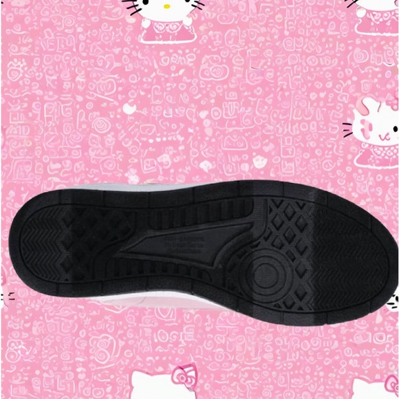 Hello Kitty by Sanrio ~ casual court shoe NWT - Picture 4 of 6